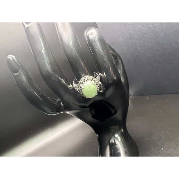 Sterling Silver Vintage-Inspired Ring - Picture 5 of 9